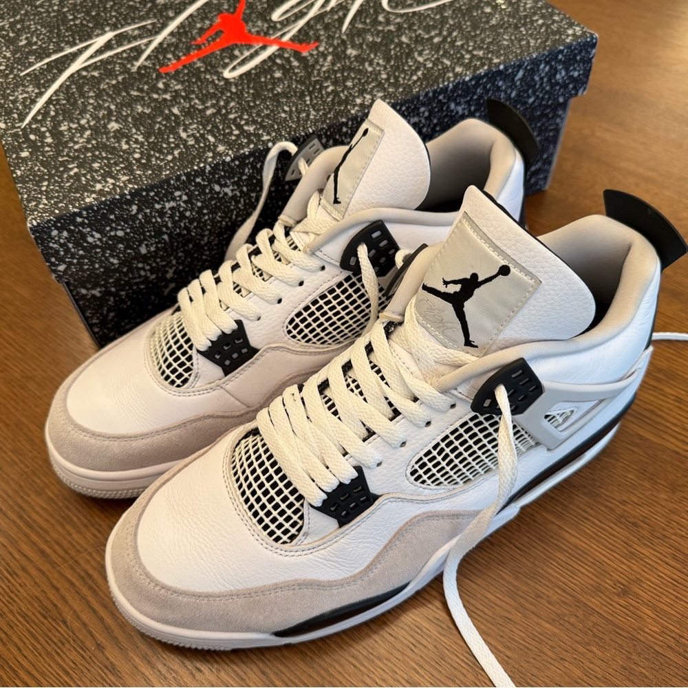 Jordan 4 Military Black